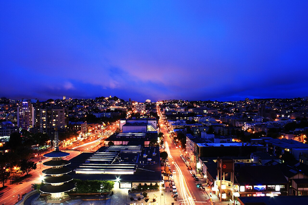 Japantown Peace Plaza y Corredor Webster St. a 2 cuadras de 1280 Webster St., San Francisco